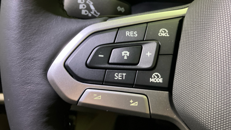 Volkswagen Multivan 2.0 TDI Life 5dr DSG Diesel Estate